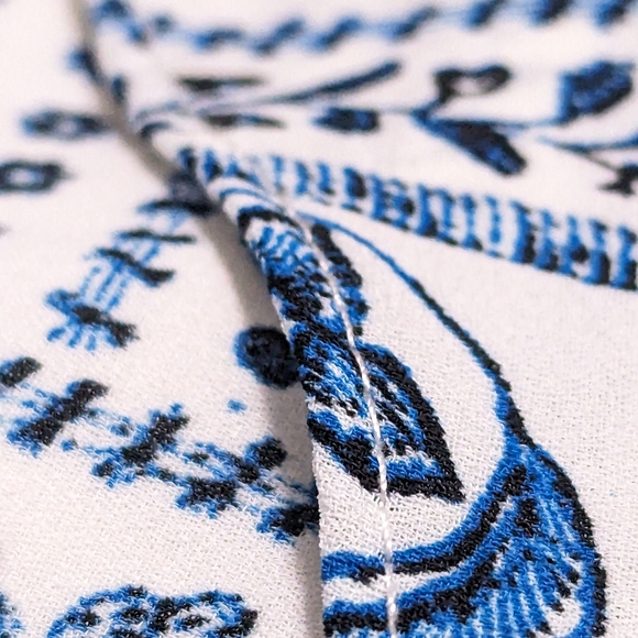 Blouse - Picture 5 of 6